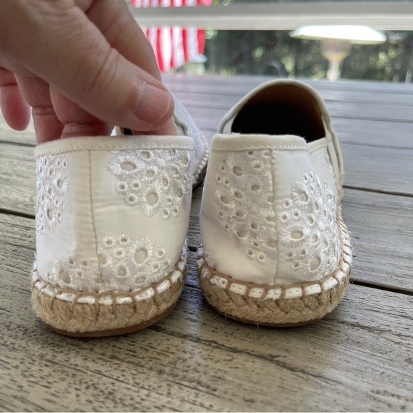 Talbots Izzy White Eyelet Espadrille Slip-On Shoes Womens Size 9 - Picture 4 of 9